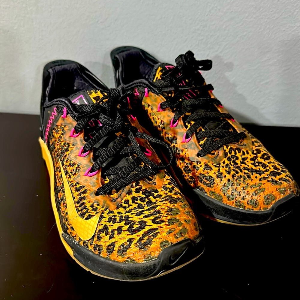Nike elevator Metcon 6 adjustable height. Leopard print. CrossFit.